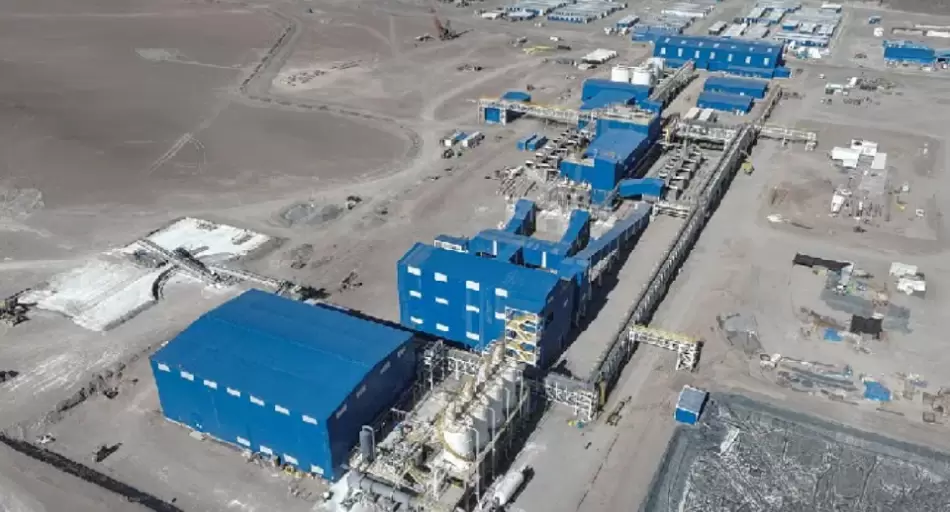 En mayo, la industria subió, pero la construcción bajó