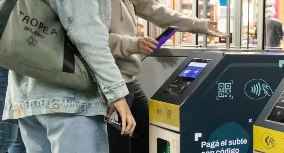 Viajar gratis en subte: cómo tramitar el pase para jubilados