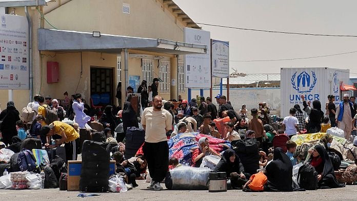 Irán expulsa a millones de afganos indocumentados