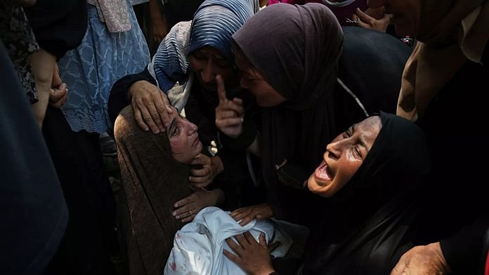 Al menos 25 personas mueren por disparos y ataques israelíes en Gaza, la mayoría mientras buscaban comida