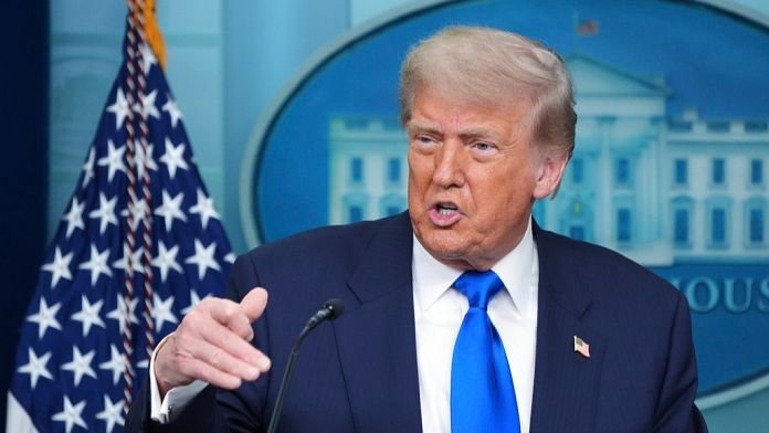 Donald Trump firma una orden ejecutiva para levantar las sanciones de EE.UU. a Siria