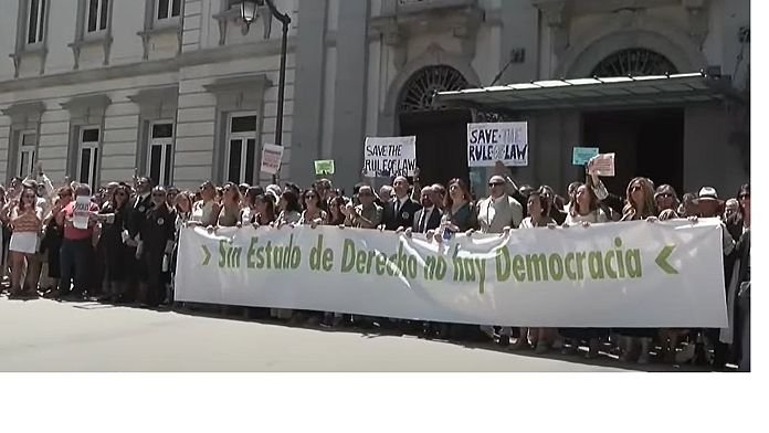 Comienza la huelga de tres días de jueces y fiscales en contra de las reformas de Justicia