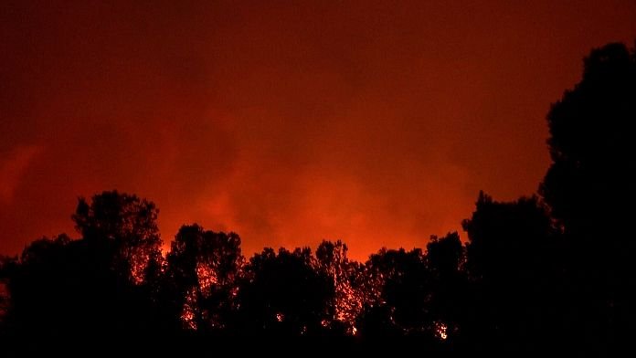 NO COMMENT: Un incendio en Cataluña arrasa miles de hectáreas y obliga a confinamientos