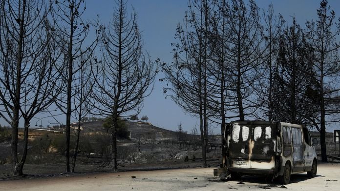Chipre lucha por la restauración de los daños que causaron el incendio que mató a dos personas