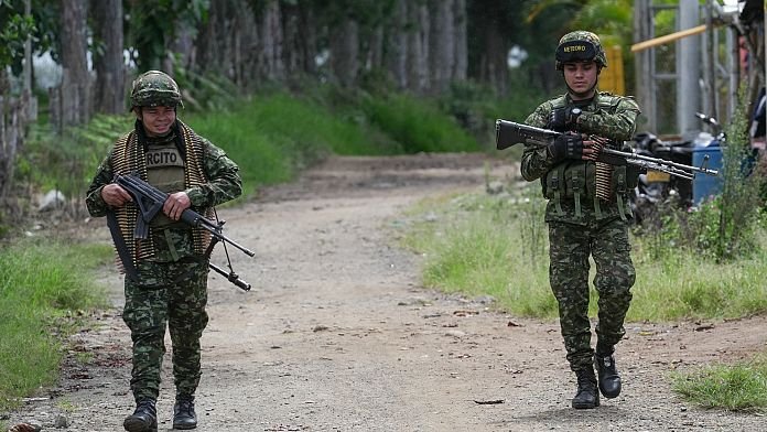 Tortura y violencia sexual: Excomandantes de las FARC admiten haber reclutado más de 18.000 menores