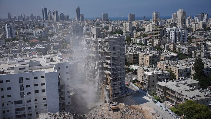 NO COMMENT: Israel comienza a demoler edificios dañados por ataques iraníes