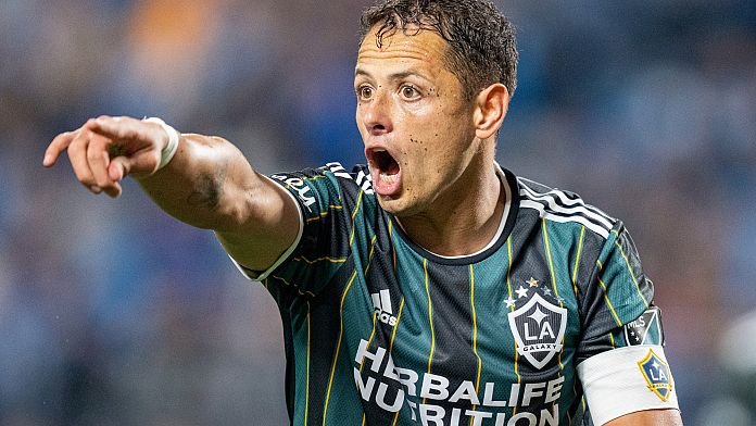 Polémica machista con el futbolista 'Chicharito' Hernández: "Mujeres, están fracasando"