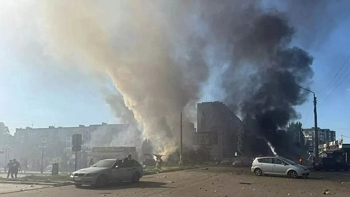 Rusia ataca un centro comercial en el este de Ucrania con una bomba de 500 kilos y deja 2 muertos