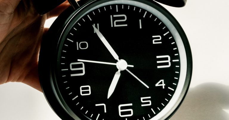 ¿Cuál es la mejor manera de despertarse? Estos son los hábitos matutinos más saludables