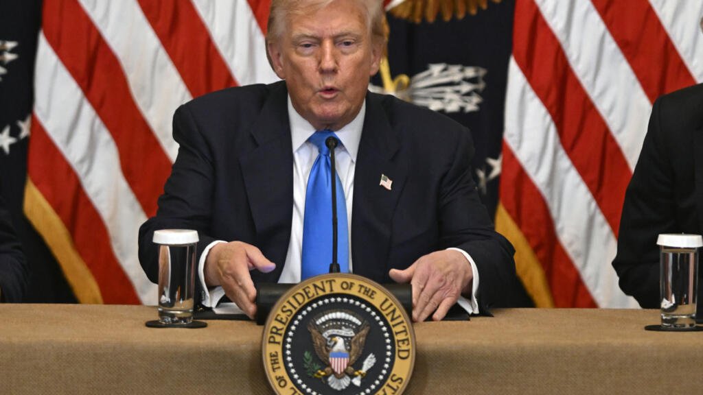 Trump pausa por 90 días el alza de aranceles a México tras conversar con Sheinbaum