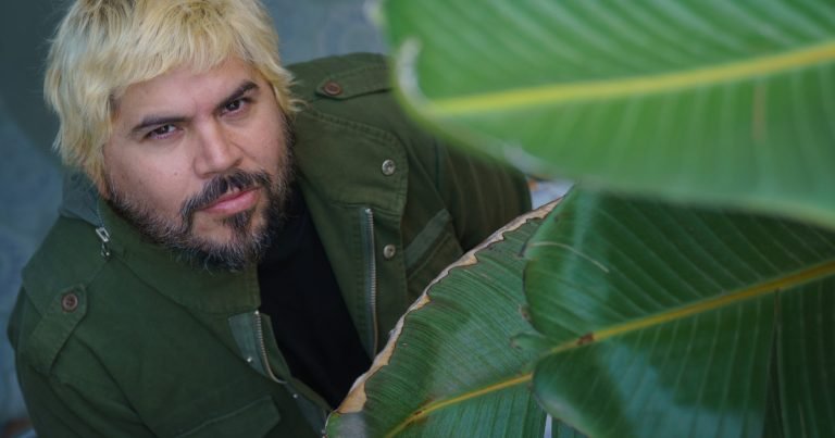 Santi Motorizado, el rockero indie que todos buscan para un hit, desde Vicentico y Dillom hasta Wos y la Fiesta Fa!