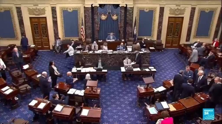 Continúa votación de proyecto de ley sobre recortes fiscales de Trump