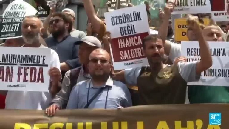 Supuesta caricatura de Mahoma en la revista 'LeMan' desata protestas en Turquía