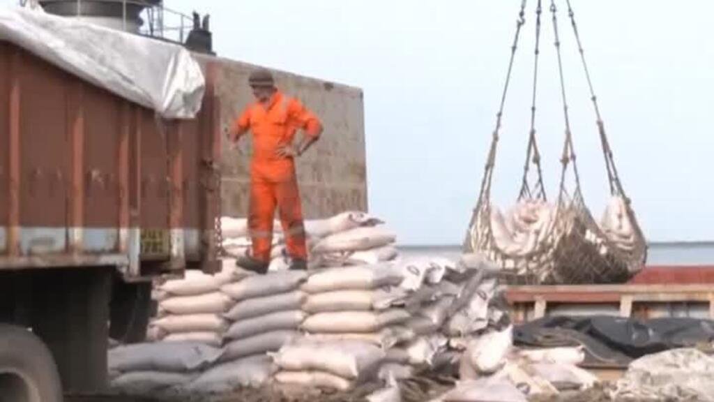 Aranceles estadounidenses del 25% ponen nerviosos a los comerciantes en India