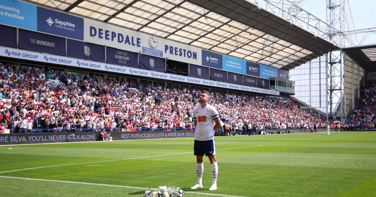 El impactante y emotivo homenaje a Diogo Jota y su hermano André en el primer amistoso de pretemporada del Liverpool