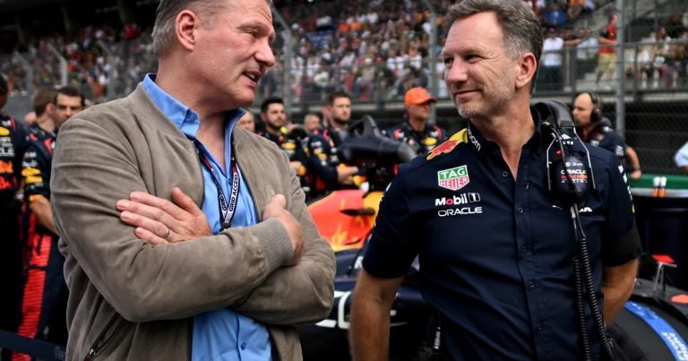 Aseguran que el "clan Verstappen" fue determinante en la salida de Horner de Red Bull