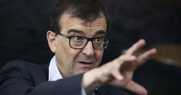 Javier Cercas se redefine con su último libro: "Me ha cambiado la visión de todo"