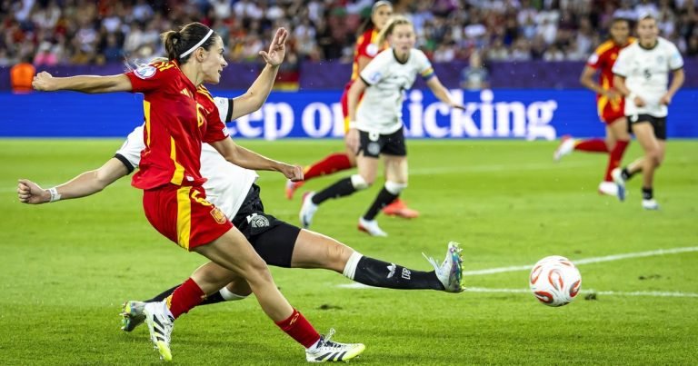 Aitana Bonmatí, de una cama de hospital a un gol histórico: España le ganó a Alemania y jugará por primera vez la final de la Eurocopa femenina