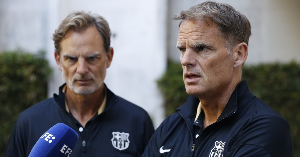 Phillip Cocu y Frank y Ronald De Boer, tres glorias "naranjas" que llegaron a Buenos Aires para jugar el "Choque de Leyendas" entre River y Barcelona