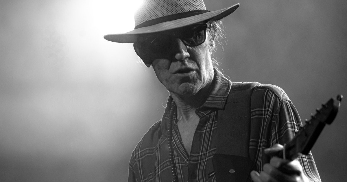 Skay volvió a Obras con una carrera solista que ya tiene más años que los Redondos: qué hits ricoteros tocó en vivo