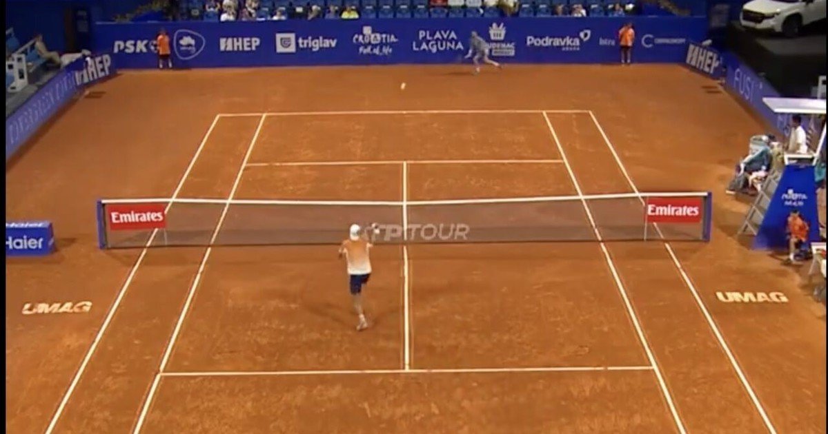 El ridículo match point de un partido en el ATP 250 de Umag, que se definió con papelón y polémica: "No me gustan esas cosas"