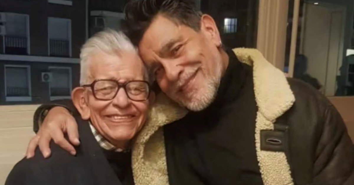 Murió el padre de Juan Palomino, un actor y locutor recordado por su rol en "Los Simuladores"