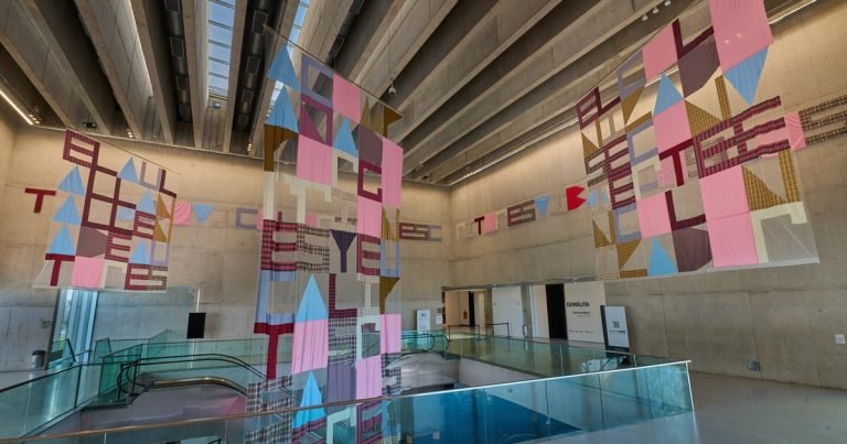 BIENALSUR en Mar del Plata: ¿y si ya no cantaran las aves?