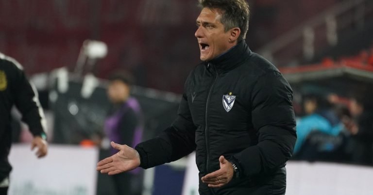Guillermo Barros Schelotto, tras su primer título con Vélez: el elogio a Quinteros y la posible llegada de Aliendro