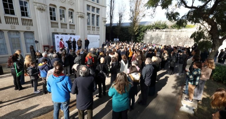 Del ping pong a la tensión gamer, el arte se anima a jugar en la apertura de BIENALSUR