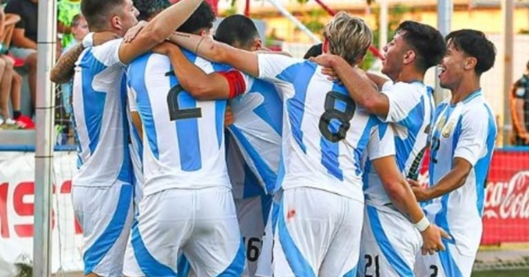 La Selección Argentina goleó en L’Alcúdia a un combinado brasileño con una joya de Tomás Parmo y tiene puntaje ideal