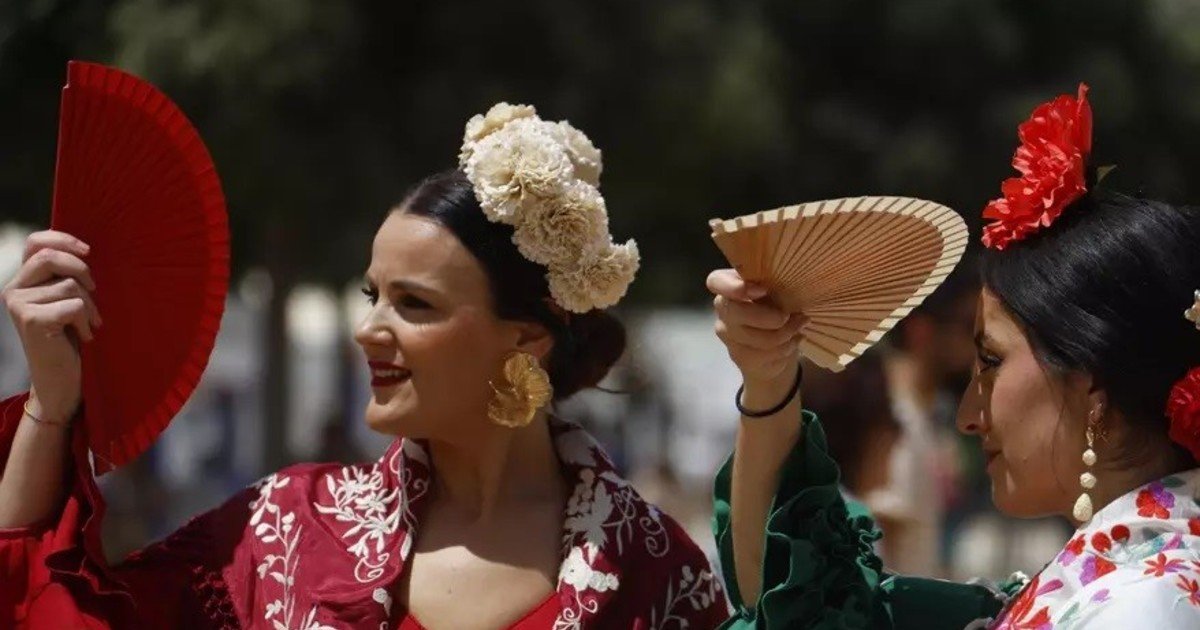 De Beyoncé a la Reina Letizia: El abanico valenciano busca protección