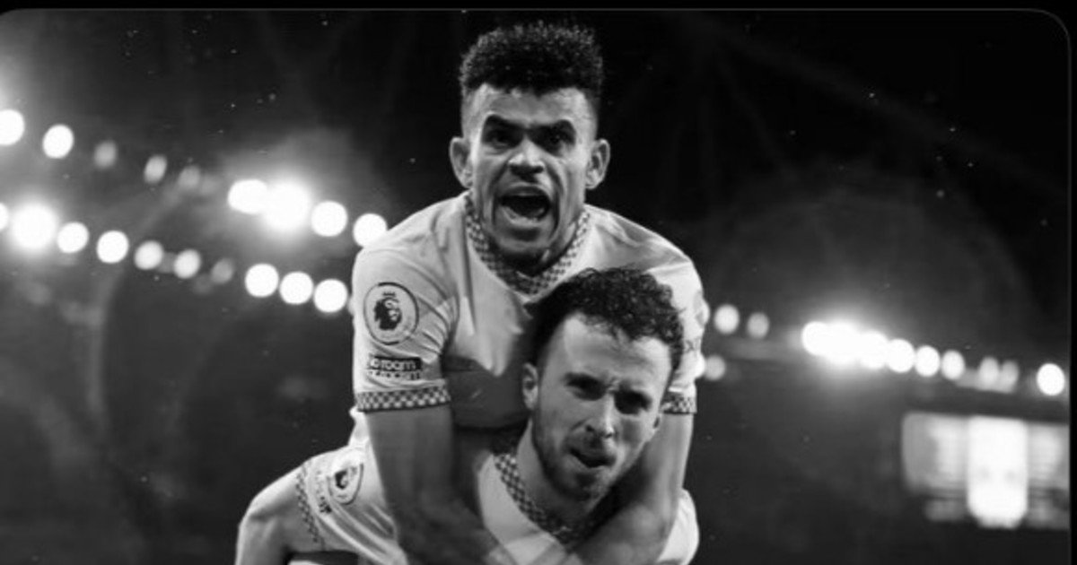 Indignación por las imágenes de Luis Díaz "de fiesta" en medio del funeral de su compañero Diogo Jota