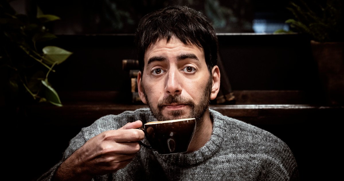 Santiago Korovsky, de División Palermo: cómo vive su romance con Celeste Cid, las presiones por la fama que le dio la serie y cómo será la segunda temporada