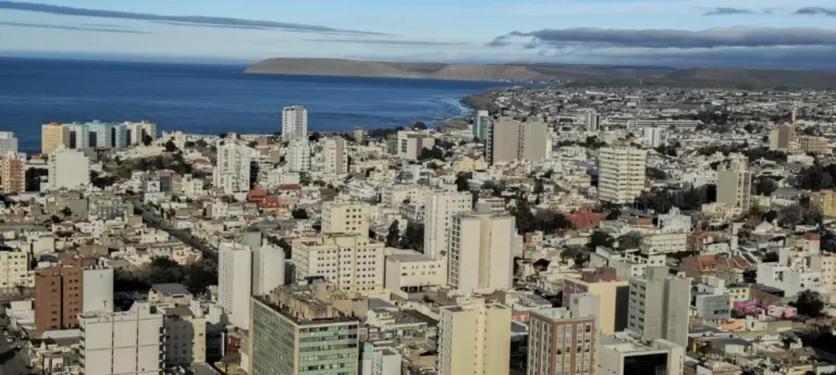 Crisis en hoteles y restaurantes: “Van a caer muchos comercios en este trayecto”