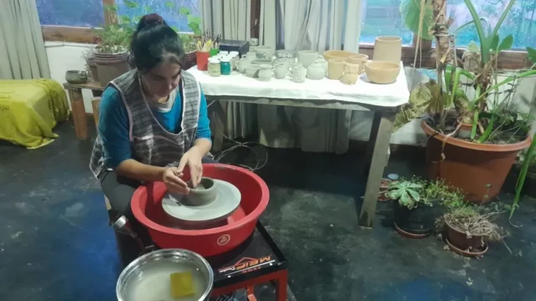 Emprendedores de El Hoyo acceden al programa Raíces Chubut