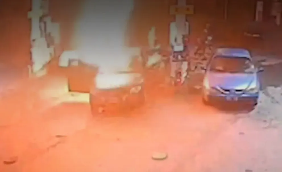 Concepción del Uruguay: un auto se incendió tras cargar combustible equivocado