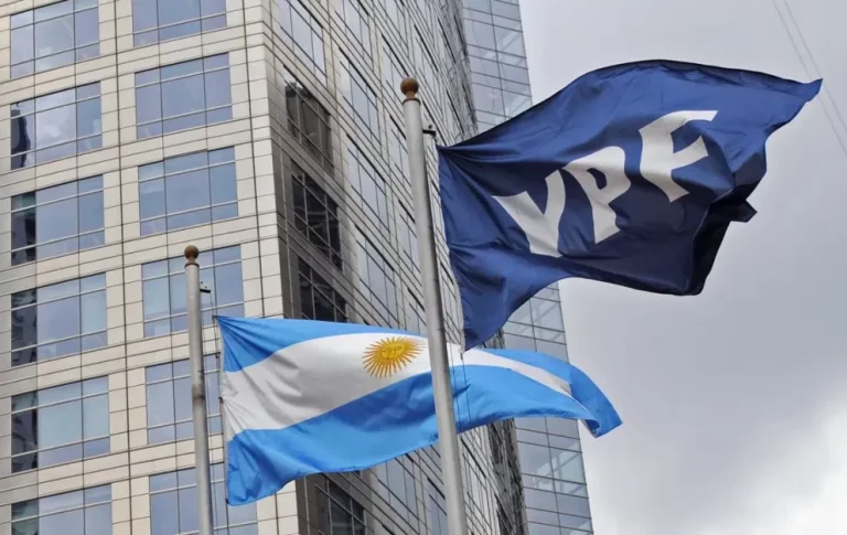 El Gobierno le pidió a la Justicia de Estados Unidos que suspenda el fallo contra YPF