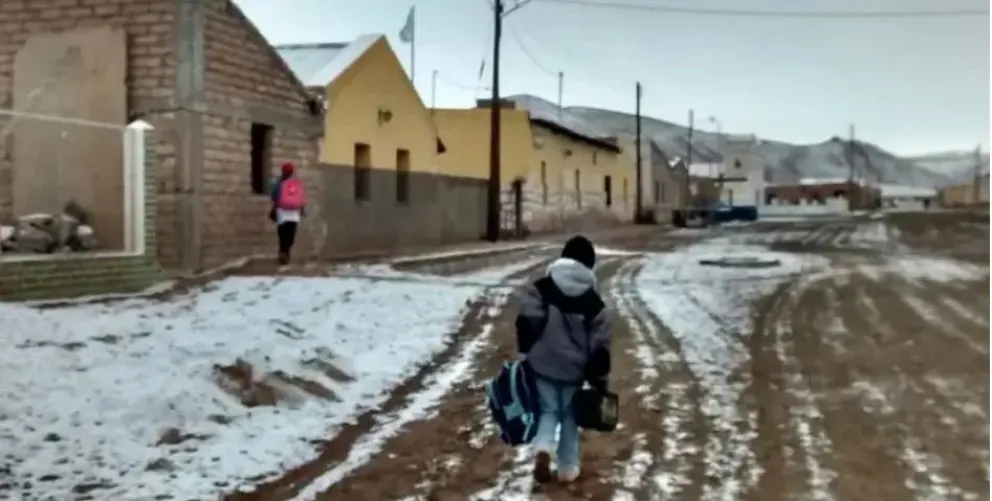 Continúan suspendidas las clases por alerta rojo climática