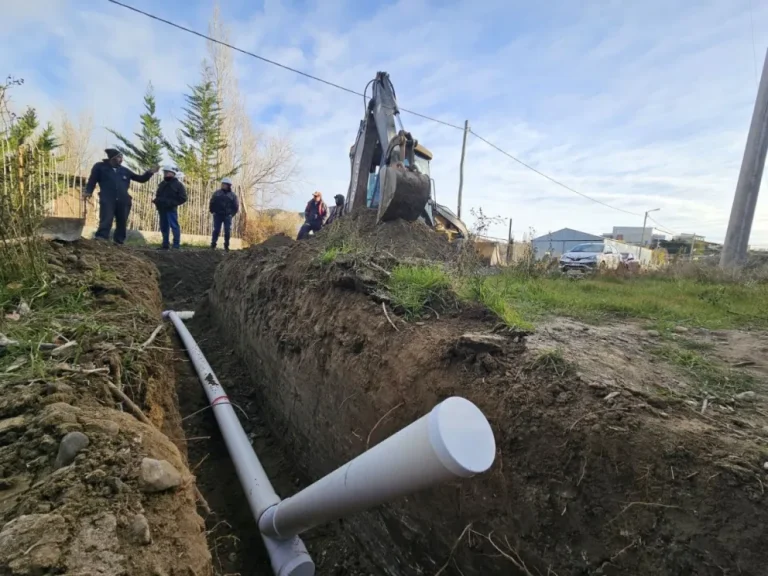 Avanza la red cloacal en barrio Gesta de Malvinas