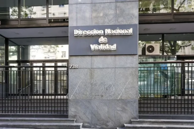 El Gobierno disolverá Vialidad Nacional y le dará el control del tránsito a Gendarmería