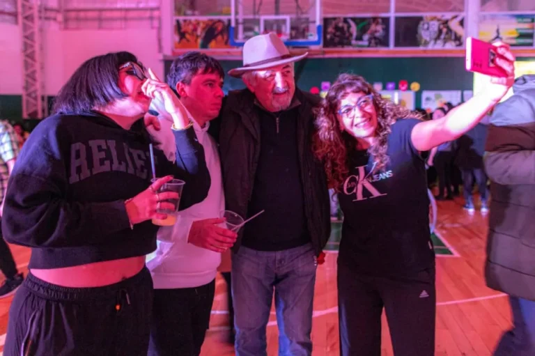 Más de un centenar de personas con discapacidad disfrutaron de la Fiesta Sin Etiquetas