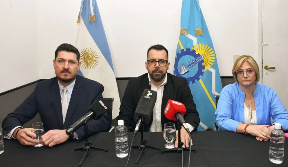 Esquel: Diego Austin y Marcelina Angiorama asumieron en la secretaría de Gobierno
