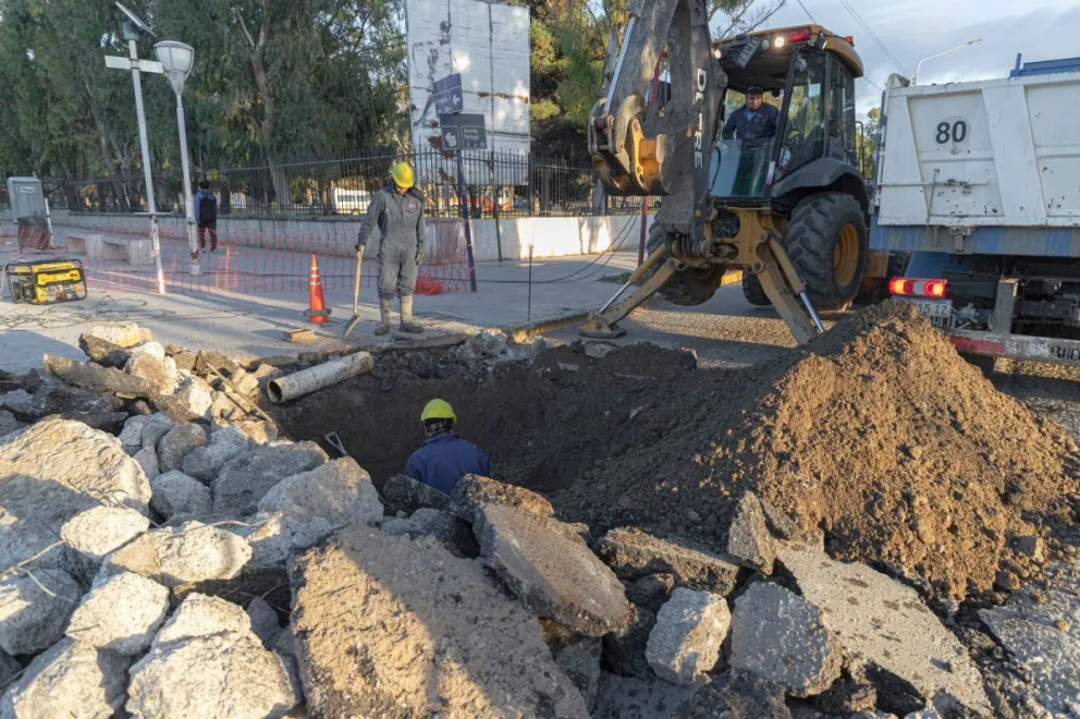 Gas y cloacas para los barrios