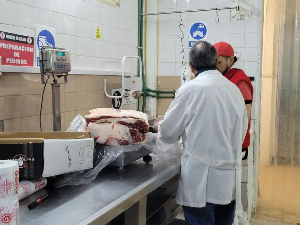 Después de más de 20 años, vuelve a venderse carne con hueso en Comodoro