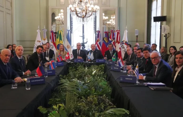 El Mercosur y EFTA concluyen negociaciones para un tratado de libre comercio