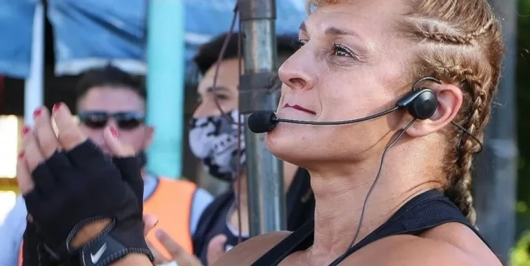 Alejandra Oliveras continúa en terapia intensiva tras un ACV isquémico