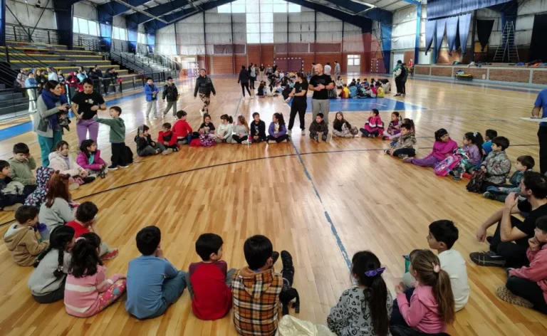 Comenzaron los Juegos Municipales de Invierno en Esquel con más de 300 chicos inscriptos