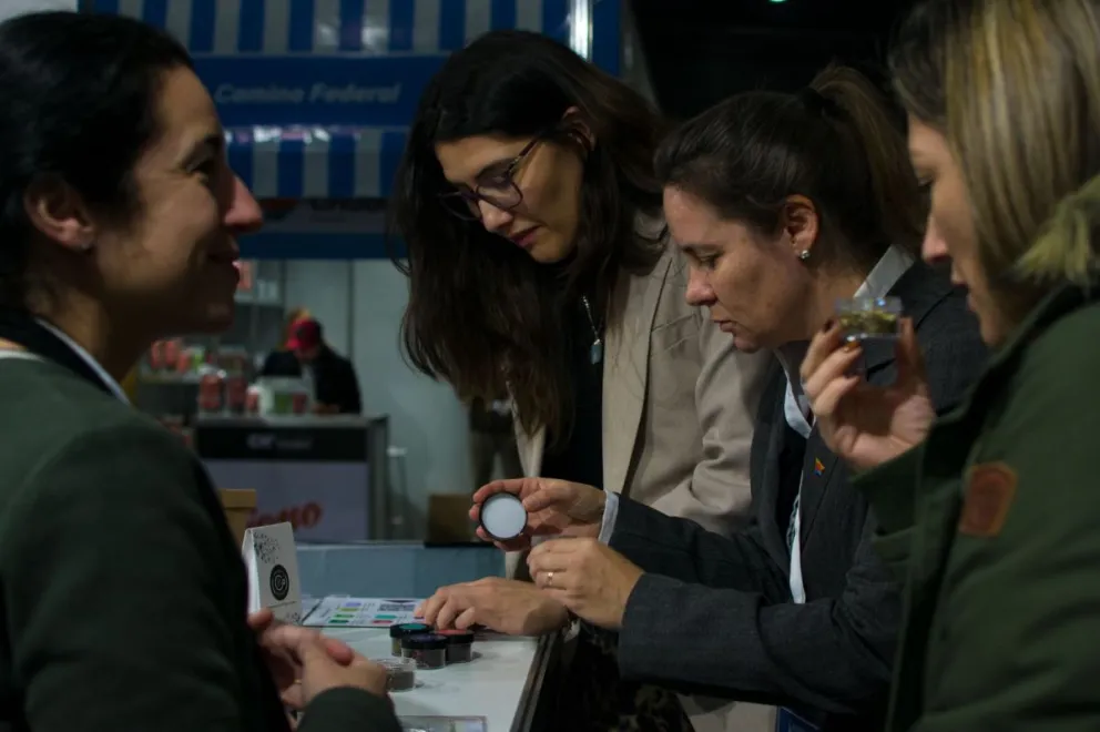 El Ministerio de Producción acompañó a productores regionales en la "Feria Caminos y Sabores 2025"