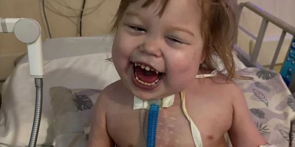 Ekatherina lucha en terapia intensiva mientras espera un trasplante urgente