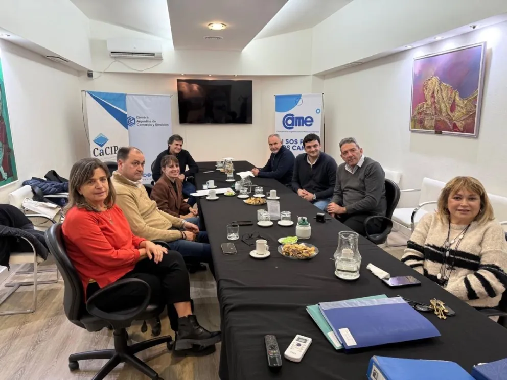 Provincia y la Cámara de Comercio de Comodoro Rivadavia firmaron convenio para impulsar la capacitación y la inserción laboral